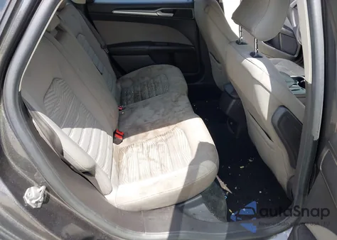 2016 Ford Fusion S z USA, uszkodzony, nr VIN 3FA6P0G71GR364307